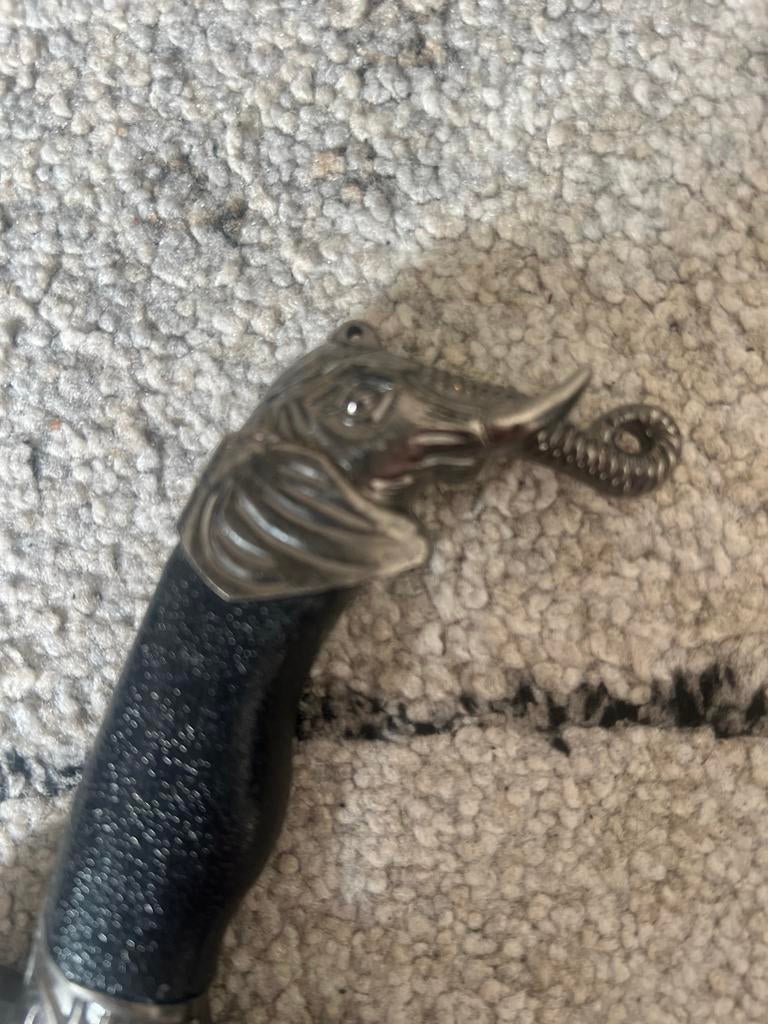 Decoratieve dolk met olifantenkop, Verzamelen, Ophalen, Gebruikt