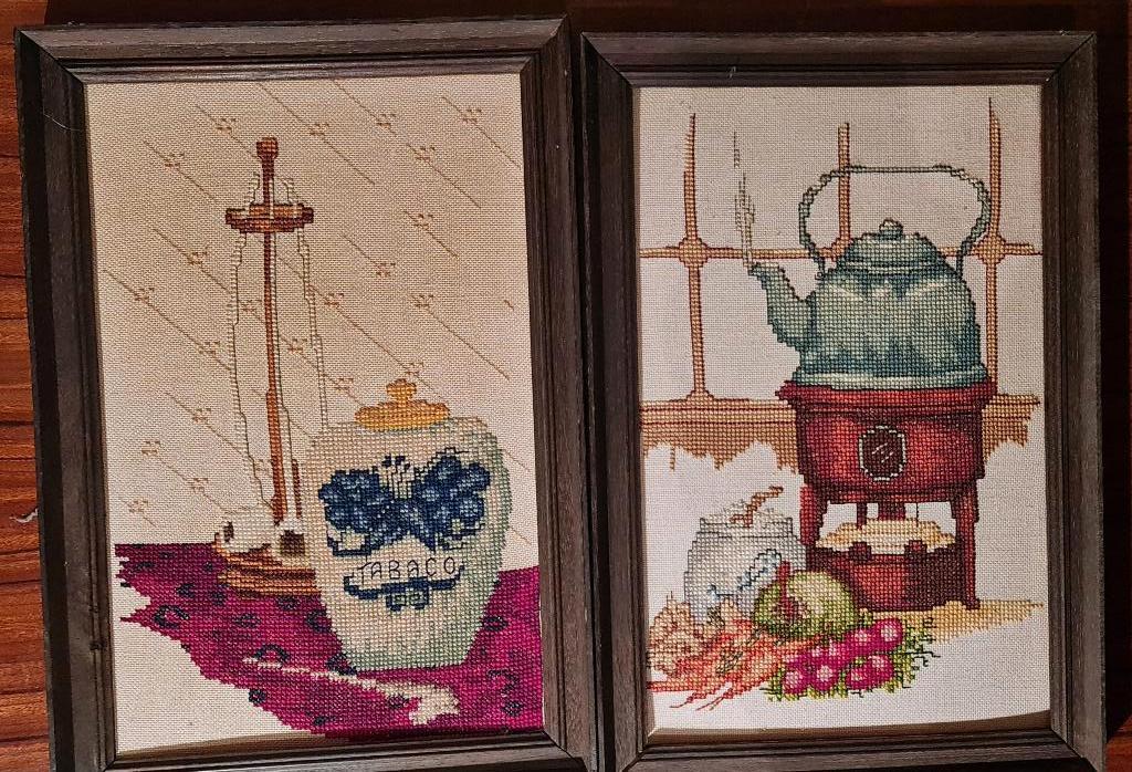 Set Vintage Kruissteek Schilderijen – Keuken & Tabak, Ophalen of Verzenden, Minder dan 50 cm, Schilderij, Minder dan 50 cm