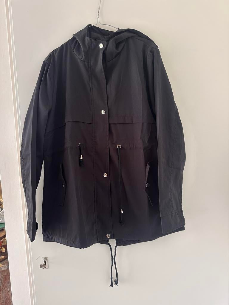 Nieuw zwart regenjack met capuchon, maat XL, Ophalen of Verzenden, Nieuw, Maat 46/48 (XL) of groter, Zwart