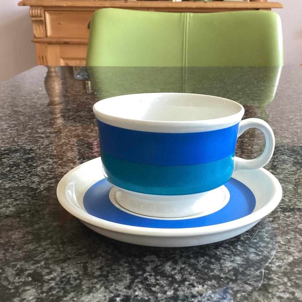 Kop en schotel, espresso, Arabia, Spektri, blauw vintage, Huis en Inrichting, Keuken | Servies, Ophalen, Porselein, Overige stijlen