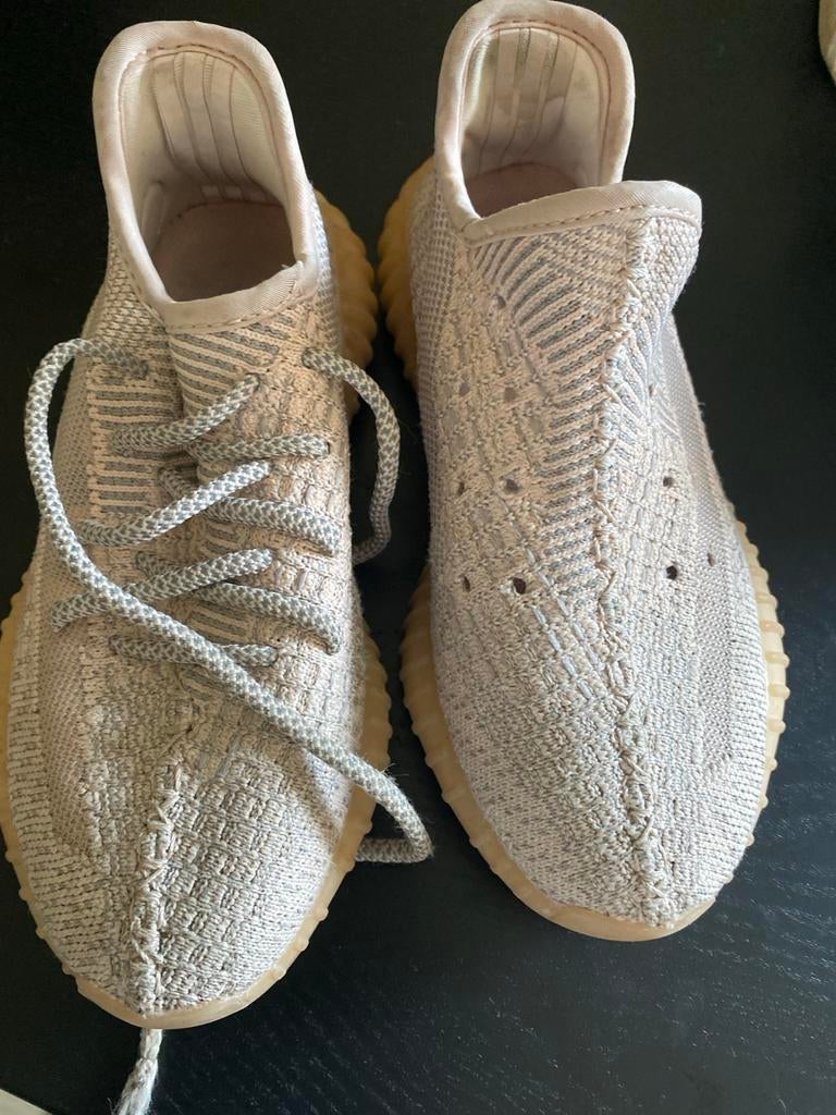 Yeezy sneakers 32, Ophalen of Verzenden, Meisje, Schoenen