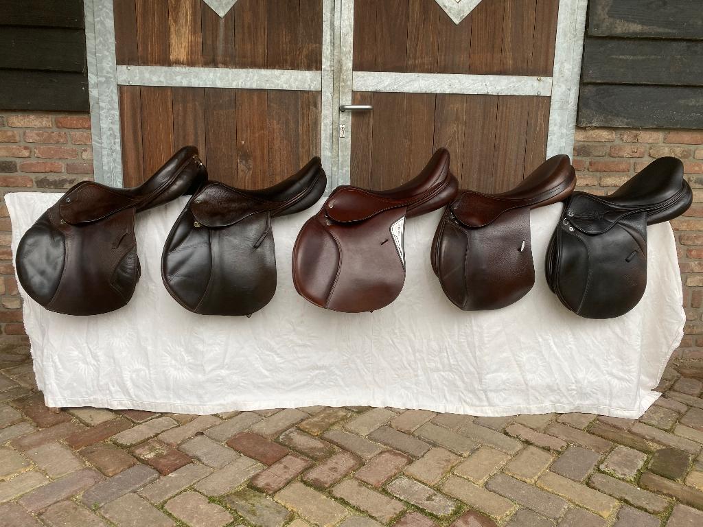 Springzadel Prestige/Stubben 2x/Equipe/Equiline!!, Dieren en Toebehoren, Ophalen of Verzenden, Zo goed als nieuw, Springen