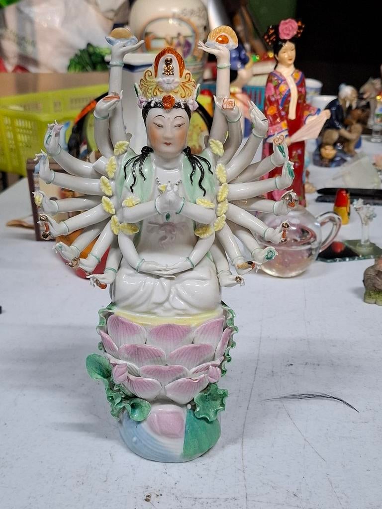 Antiek Porseleinen Guanyin Beeld met Duizend Armen, Ophalen