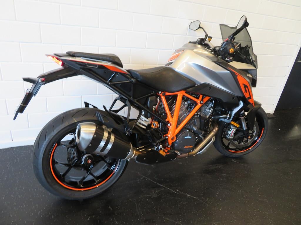 KTM 1290 SUPER DUKE GT FULL OPTIONS! (bj 2019) - foto 3