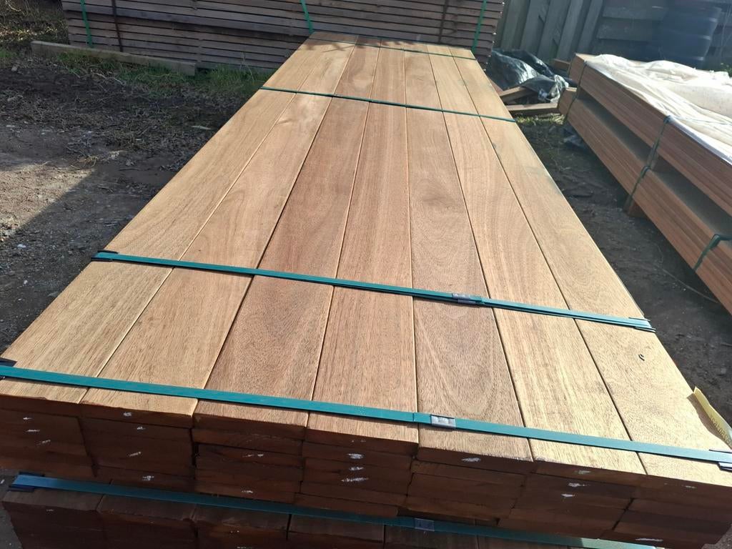 Partij 19 stuks hardhout vlonderplanken glad 335 cm bezorgen, Ophalen, Nieuw, A, Hout