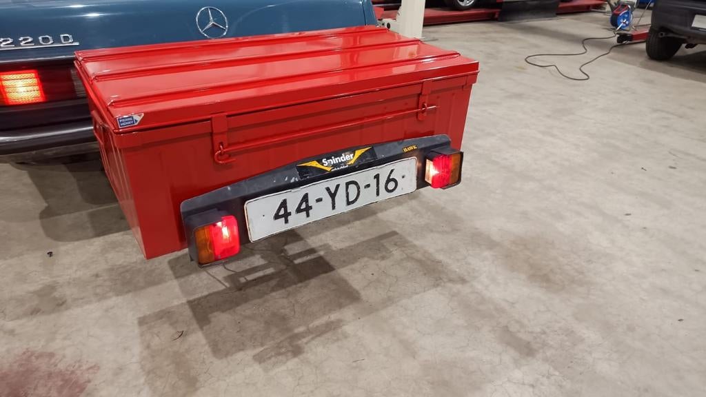 Kantelbare trekhaakkoffer met verlichting - 175 liter towbox, Auto diversen, Bagagerekken, Ophalen, Gebruikt