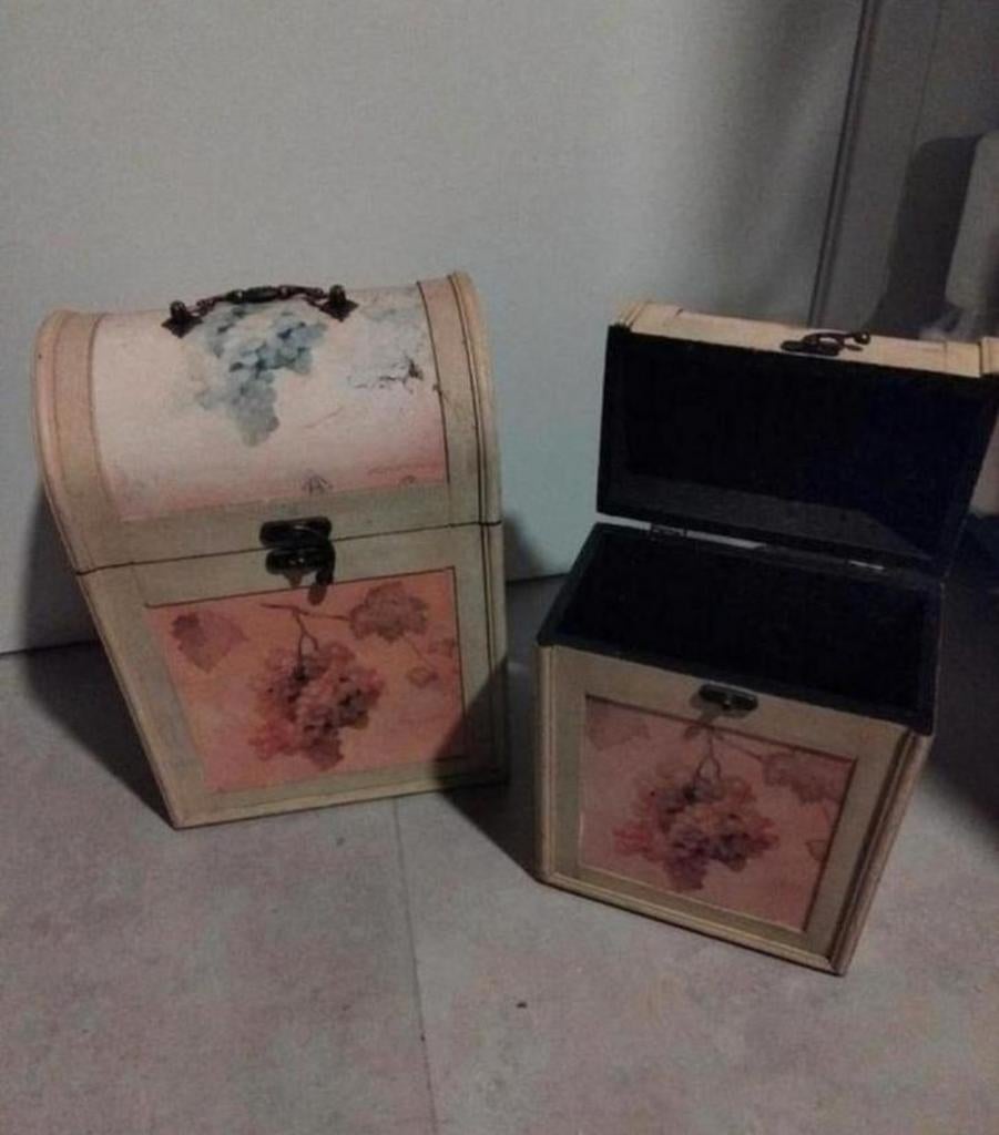 Houten wijn kisten wijnkist decoratie kist wijnkisten

Prijs, Ophalen of Verzenden, 50 tot 100 cm, Minder dan 50 cm, Minder dan 50 cm