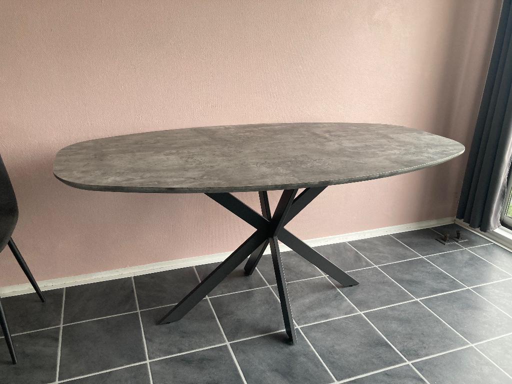 Tafel Ovaal inclusief 3 stoelen, Huis en Inrichting, Ophalen, 50 tot 100 cm, Zo goed als nieuw, 150 tot 200 cm