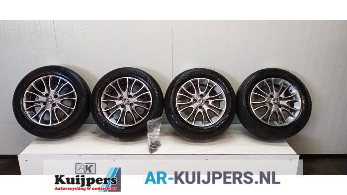 Sportvelgenset + banden van een Fiat Punto, Gebruikt, -, -, -