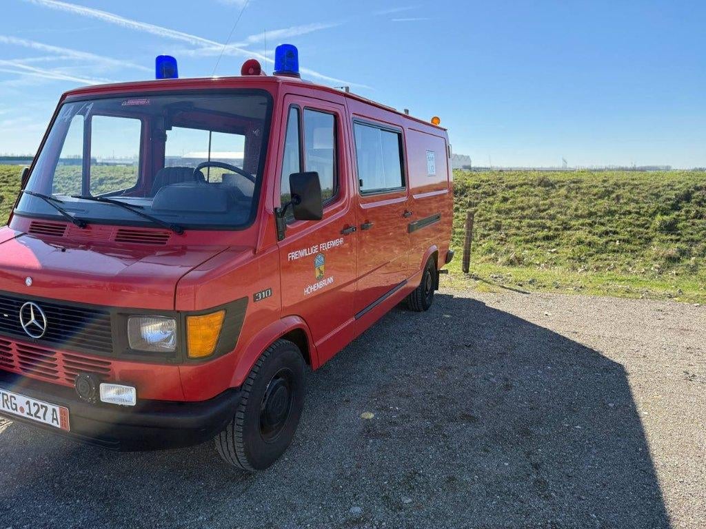 MERCEDES 310  KFJ-43-Z, Caravans en Kamperen, Buscamper of Camperbus, Tot en met 2, Mercedes-Benz, Handgeschakeld
