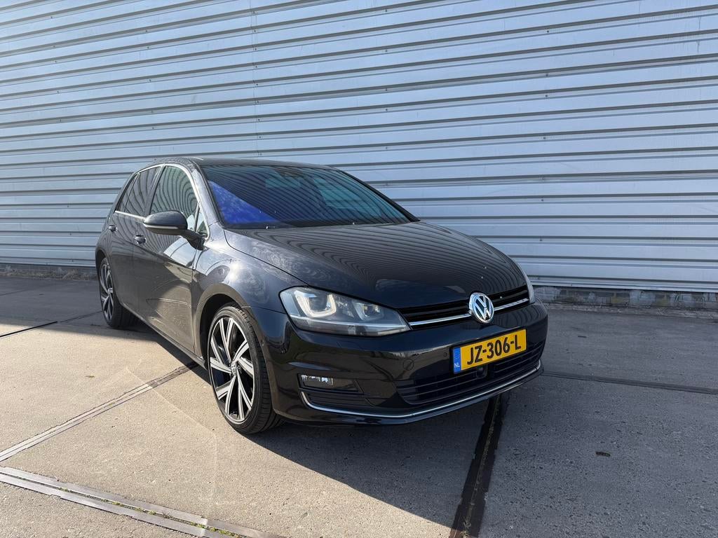 Volkswagen Golf 1.4 TSI 140PK DSG/PANO/LEER, Auto's, Volkswagen, Bedrijf, Golf, ABS, Achteruitrijcamera, Adaptieve lichten, Adaptive Cruise Control