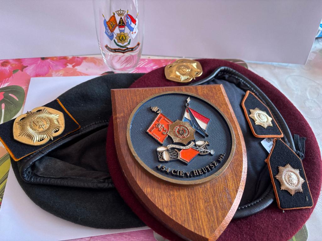 Lot diverse van Heutsz items, Verzenden, Landmacht, Nederland, Kleding of Schoenen