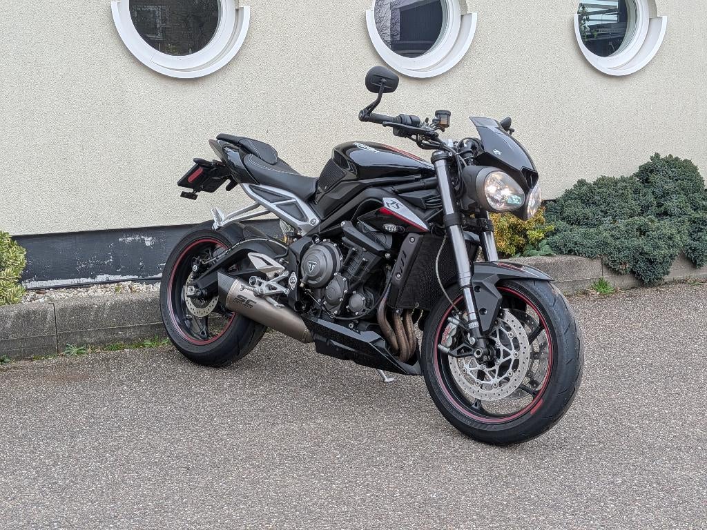 Triumph Street Triple RS