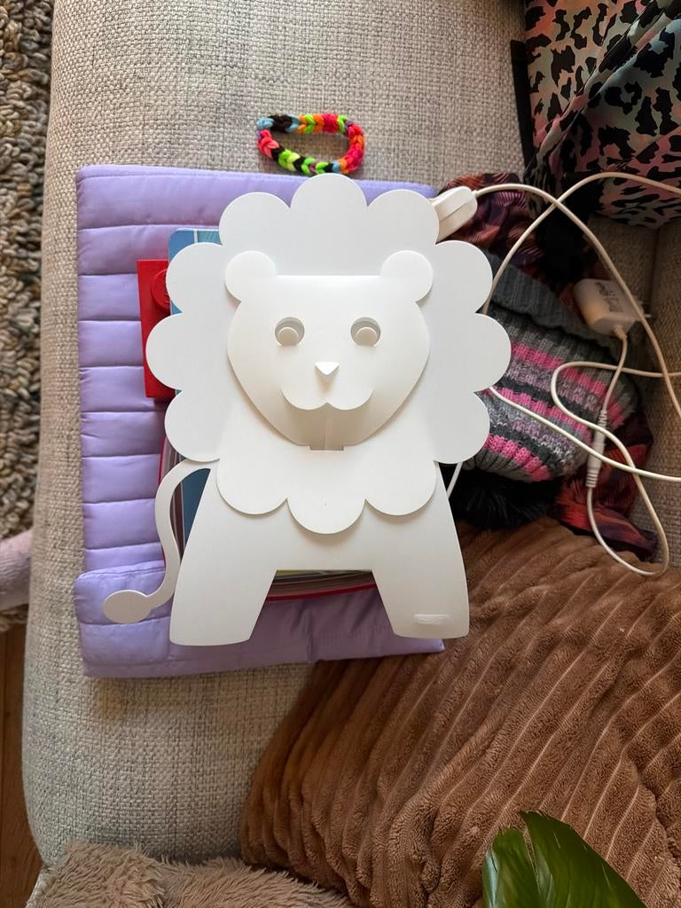 Leuke Leeuw Wandlamp - 2 standen, Ophalen, Gebruikt, Kunststof