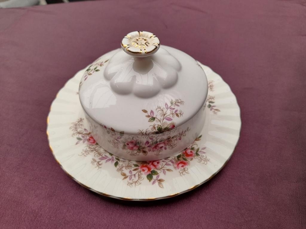 Royal albert lavender rose botervloot, Antiek en Kunst, Antiek | Servies los, Ophalen of Verzenden