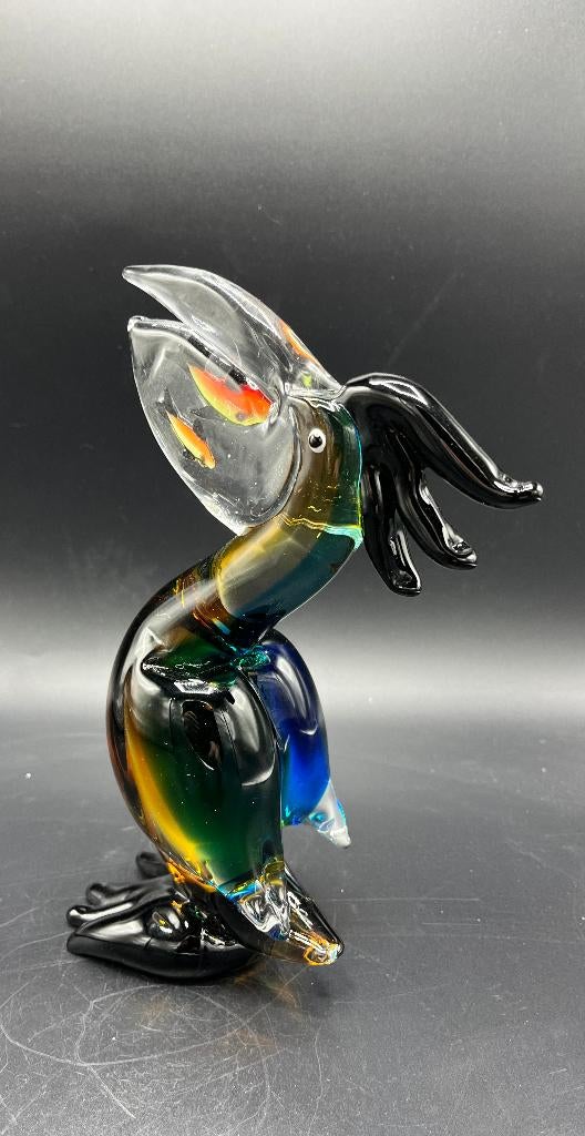 Pelikaan van glas met vissen in zijn bek., Ophalen of Verzenden