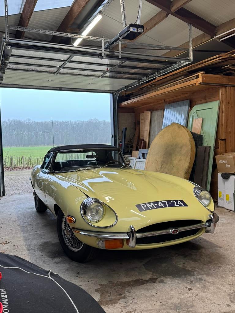 Jaguar E-Type Series 2 OTS 4.2 (1970), Auto's, Jaguar, Achterwielaandrijving, Zwart, Overige kleuren, Cabriolet