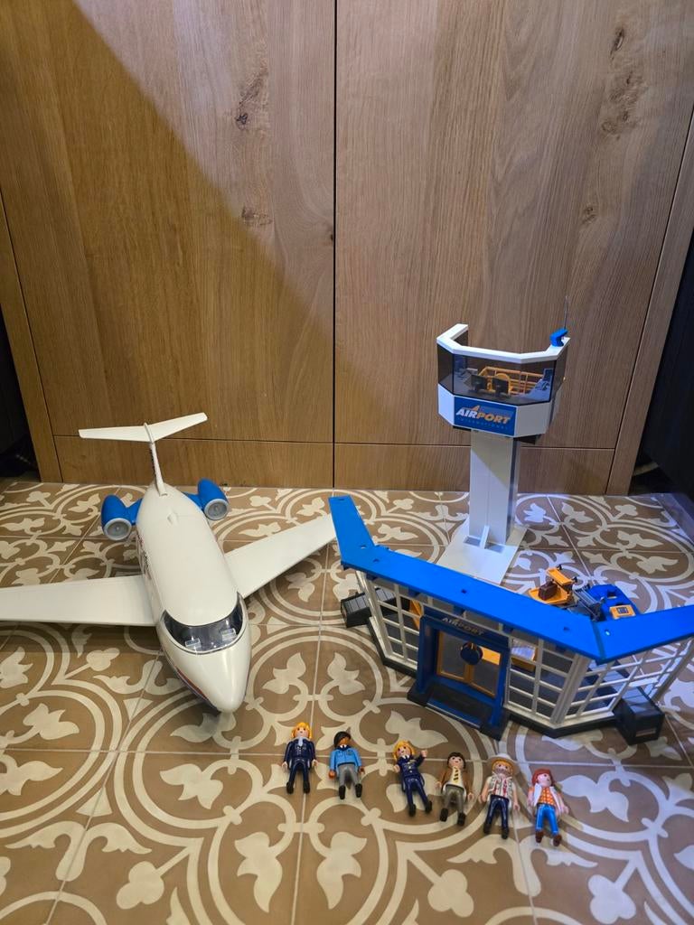 Playmobil vliegtuig en luchthaven verkeerstoren, Ophalen of Verzenden, Gebruikt