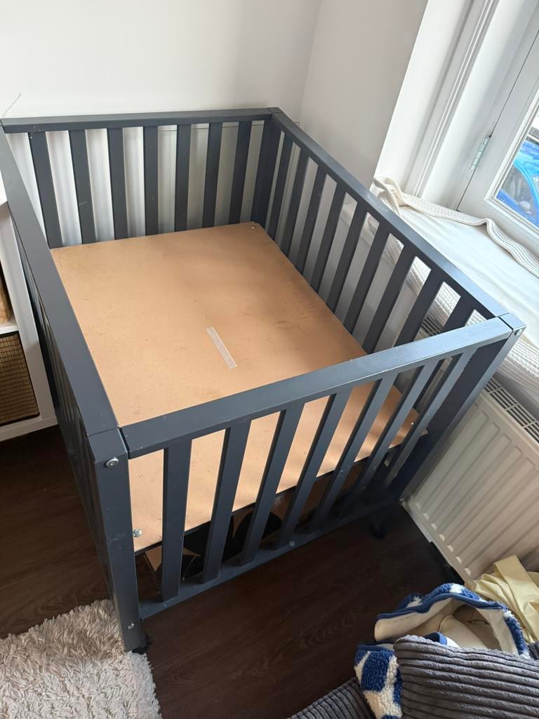 Baby box, Ophalen, Gebruikt, Vierkant, In hoogte verstelbaar
