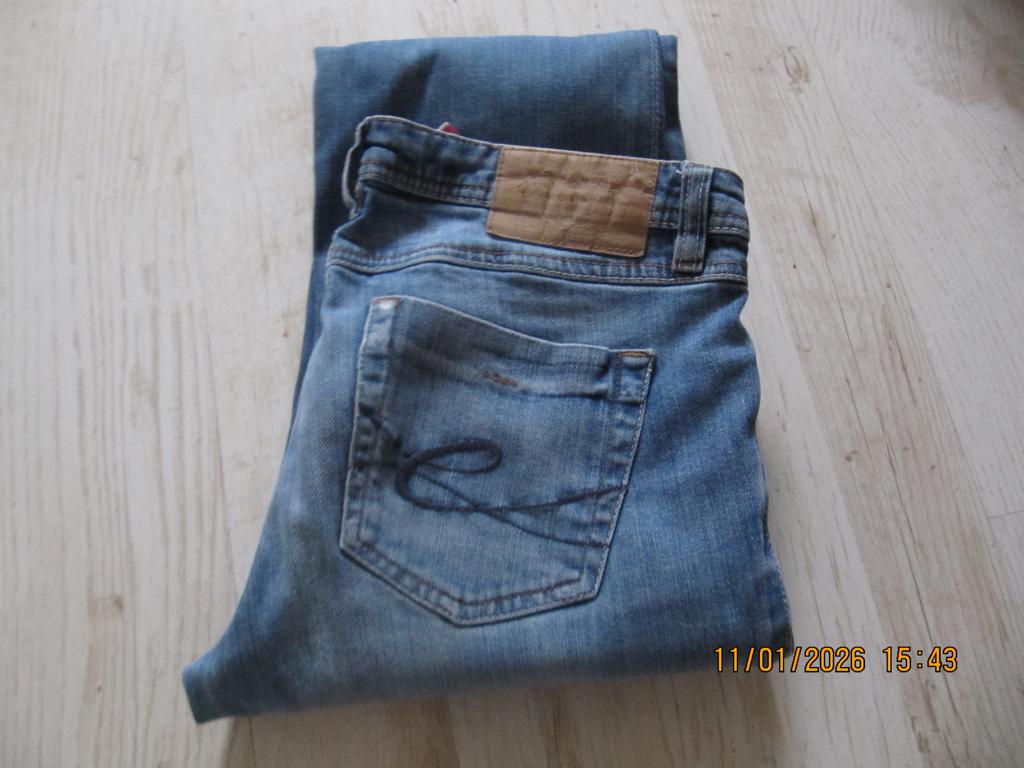 ZGAN EDC BY ESPRIT leuke dames jeans model five maat 30 / 32, Blauw, Ophalen of Verzenden, Zo goed als nieuw, W30 - W32 (confectie 38/40)
