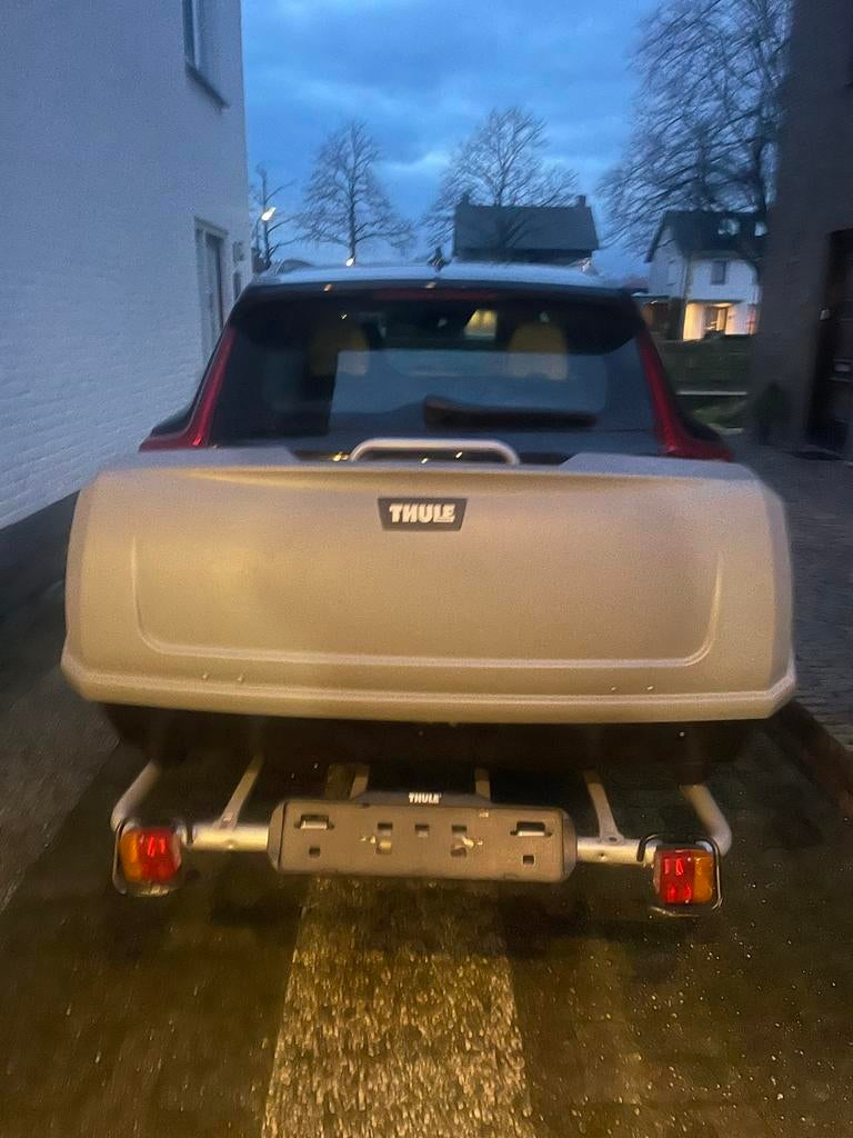 Te huur, kantelbare Trekhaakkoffer / Trekhaakbox, Auto diversen, Dakkoffers, Ophalen of Verzenden, Zo goed als nieuw