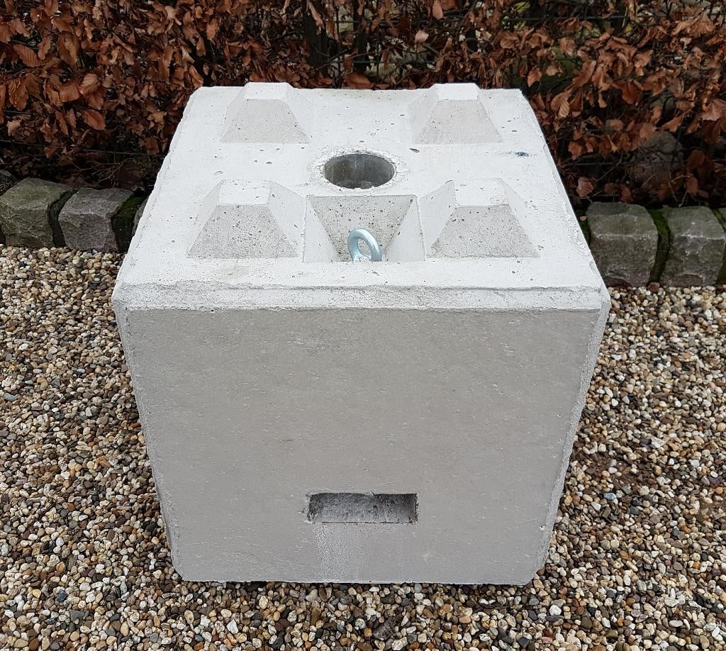Huur Ballastblok mastvoet betonblok tent verlichting mega, Diversen, Vlaggen en Wimpels, Ophalen, Nieuw