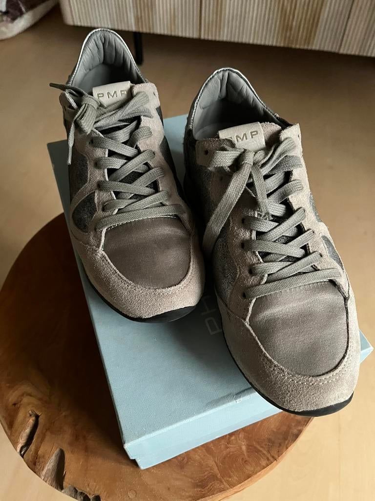PHILIPPE MODEL sneakers als NIEUW grijs mt39, Kleding | Dames, Schoenen, Ophalen of Verzenden, Grijs, Philippe model, Sneakers of Gympen