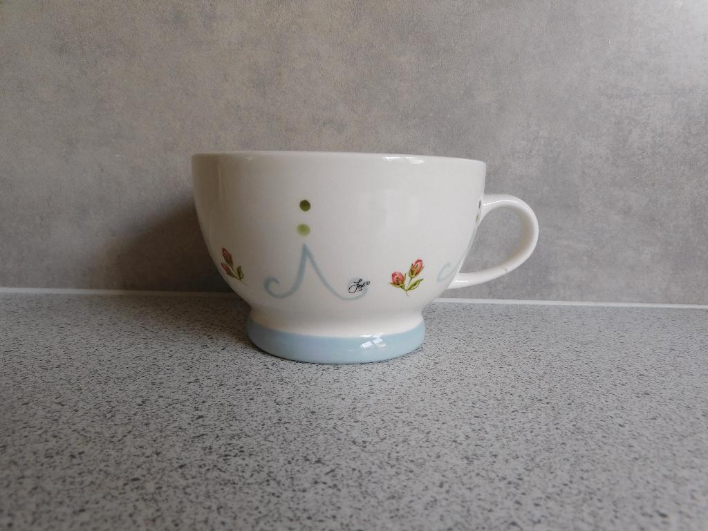 Thee kom 11 cm. Roosje Noa JET by ter Steege, Ophalen of Verzenden, Zo goed als nieuw, Kom(men), Overige stijlen