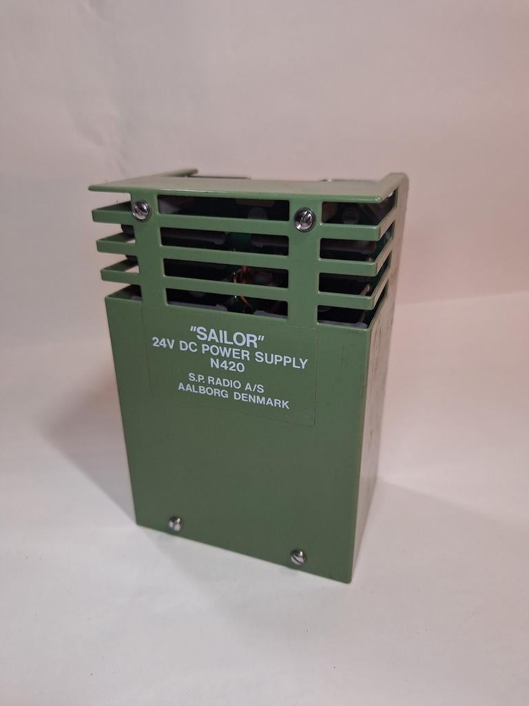 Sailor N420 Voeding, Watersport en Boten, Navigatiemiddelen en Scheepselektronica, Ophalen of Verzenden, Zo goed als nieuw, Communicatie