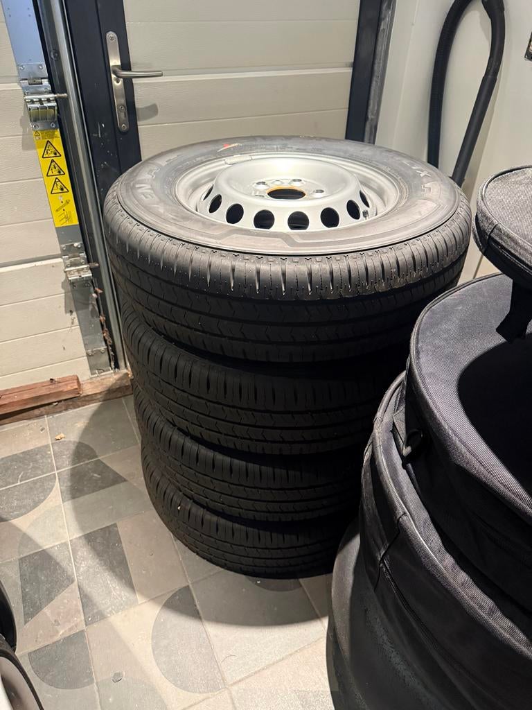 4 Nexen Roadian CTX Banden 215/75R16C op velg (bv jumper), Ophalen, Nieuw