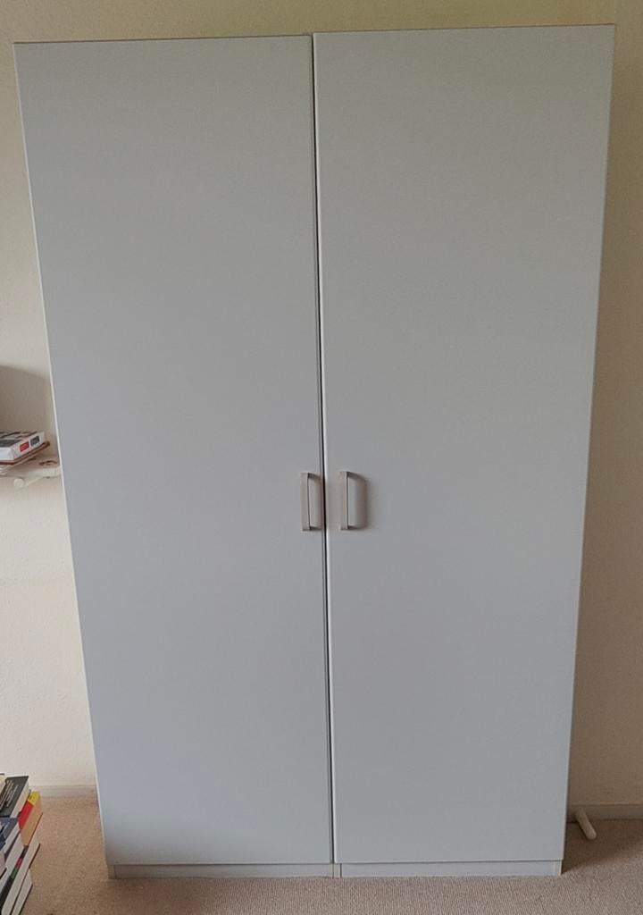 Stevige kledingkast Ikea PAX met plank en ophang ruimte, Ophalen, Met deur(en), 100 tot 150 cm, 200 cm of meer