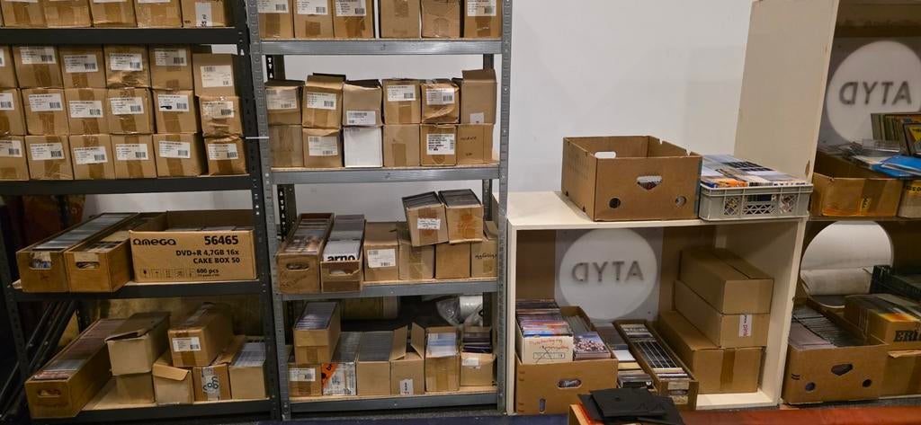 7500 nieuwe cd ,s en dvd s 0.25 cent per stuk, Ophalen