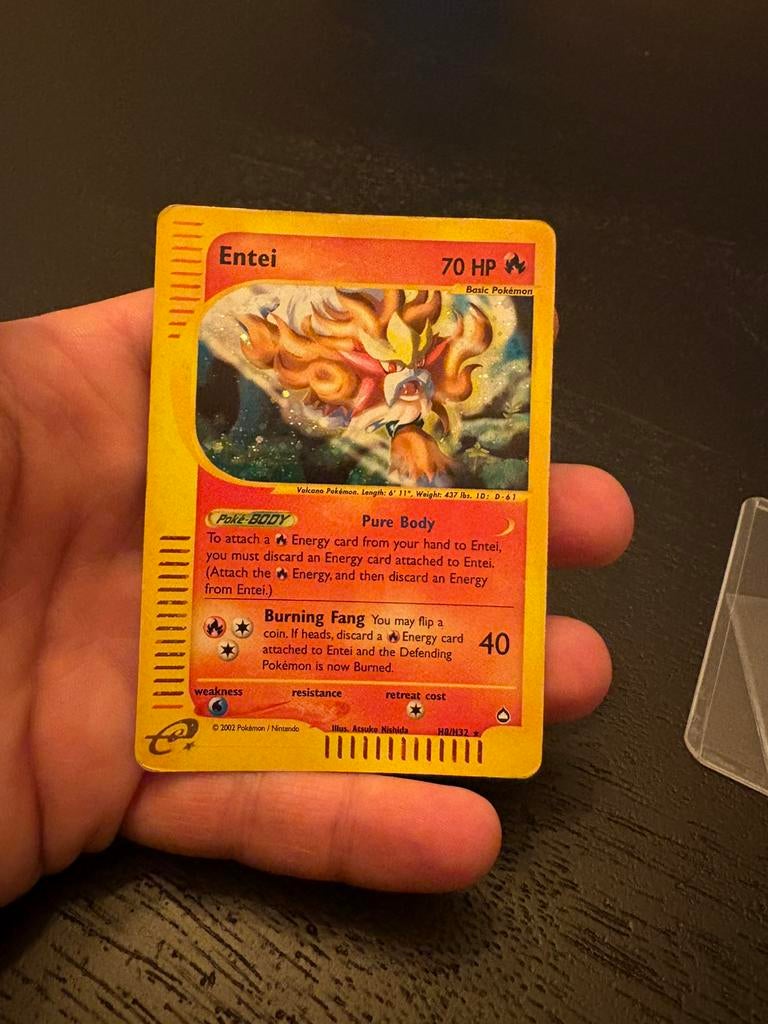 Entei holo aquapolis, Ophalen of Verzenden, Zo goed als nieuw, Meerdere kaarten, Foil