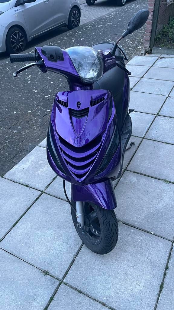 Piaggio zip 50cc, Fietsen en Brommers, Scooters | Piaggio, Ophalen of Verzenden, Zo goed als nieuw, Benzine, Zip