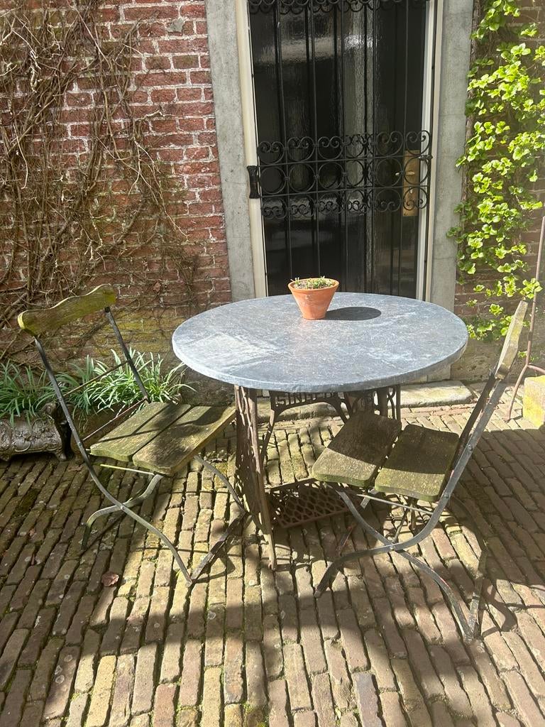 ** oude tuintafel **, Ophalen of Verzenden, Zo goed als nieuw, Rechthoekig, Metaal