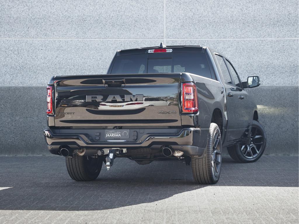 Dodge Ram 1500 Sport Night Edition 3.0 STT 420pk CrewCab |Pa, Auto's, Automaat, Zwart, 24 maanden, Zwart