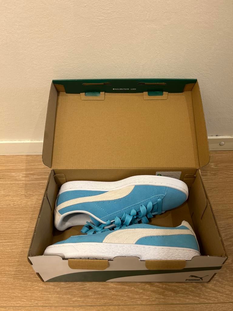 Puma Suede Classic Maersk Editie - Collectors Item, Verzenden, Zo goed als nieuw, Blauw, Sneakers of Gympen