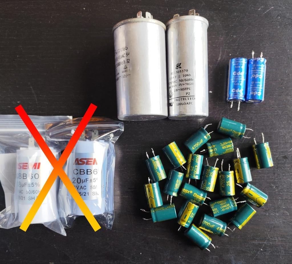 Elektrolytische (25v 4700uf) en Supercondensator (3.8v 500f), Hobby en Vrije tijd, Elektronica-componenten, Zo goed als nieuw