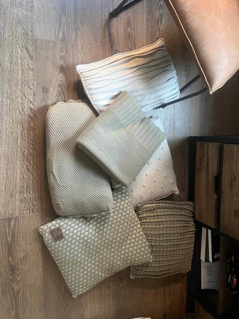 Kussen set van Knit met bijpassend dekentje 150x150, Ophalen, Zo goed als nieuw, Beige, Vierkant