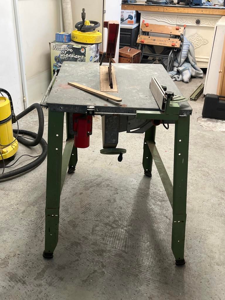 Robuuste Tafelzaag 380V - Ideaal voor Houtbewerking, Ophalen, Gebruikt, Cirkelzaag, 70 mm of meer