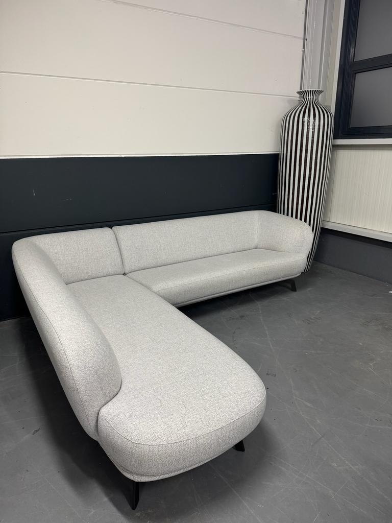 Showroommodel Leolux Flint hoekbank | Varese 5 Blanc, Ophalen, 250 tot 300 cm, Leolux, Leolux, Pode, Rolf Benz, Artifort, Eyye, Design on Stock