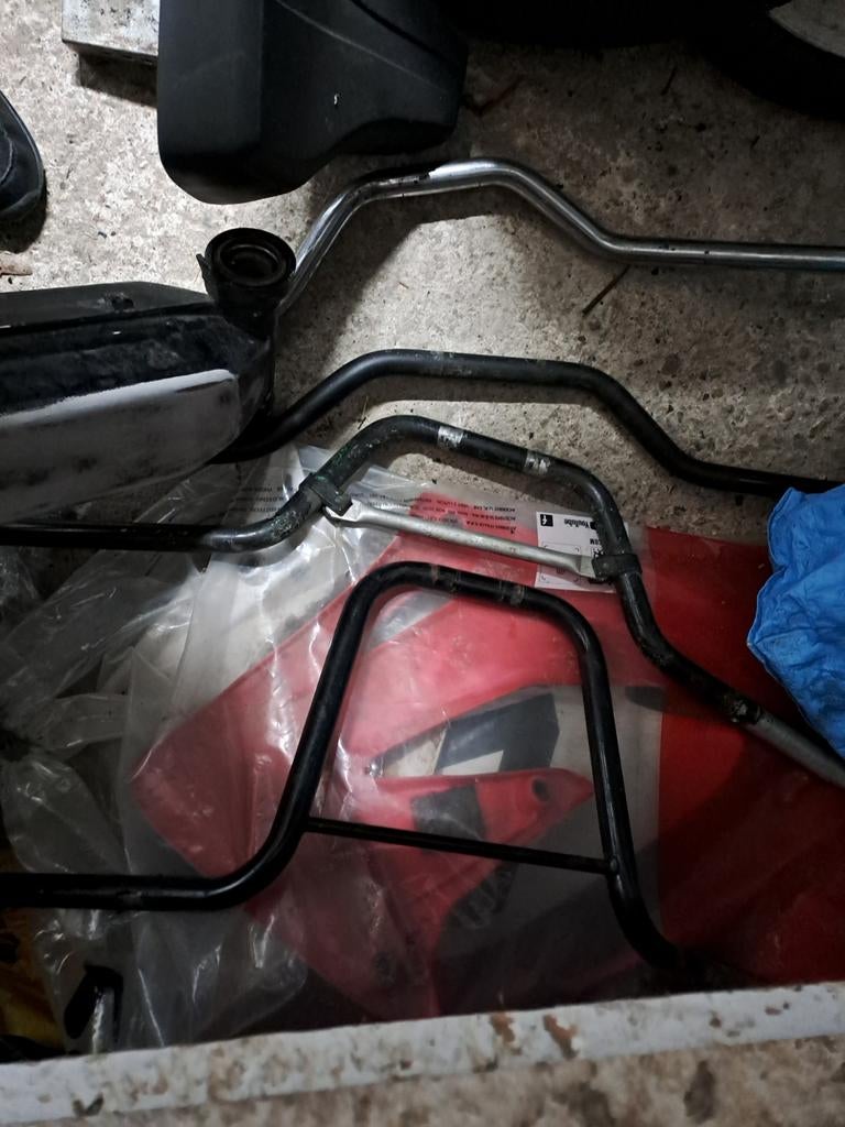 Veel tomos onderdelen, Fietsen en Brommers, Ophalen of Verzenden, Gebruikt, Overige typen