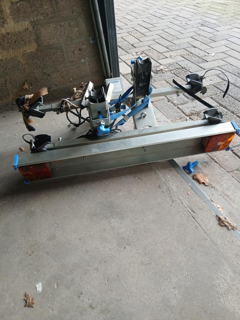 Fietsendrager, Ophalen of Verzenden, Zo goed als nieuw, Trekhaakdrager