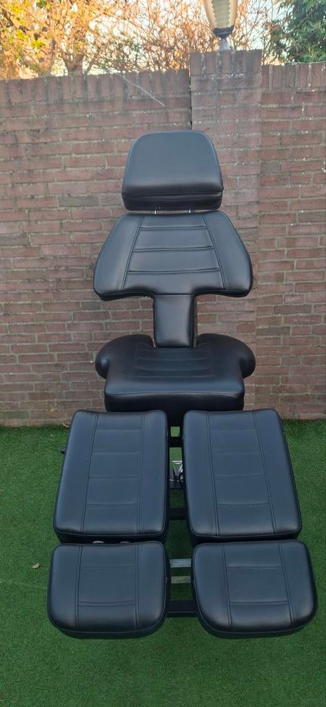 Tattoo stoel behandelstoel massagetafel, Ophalen, Gebruikt