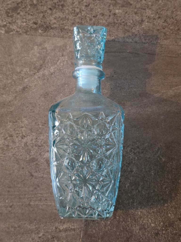 Lichtblauwe glazen karaf met patroon, Ophalen of Verzenden
