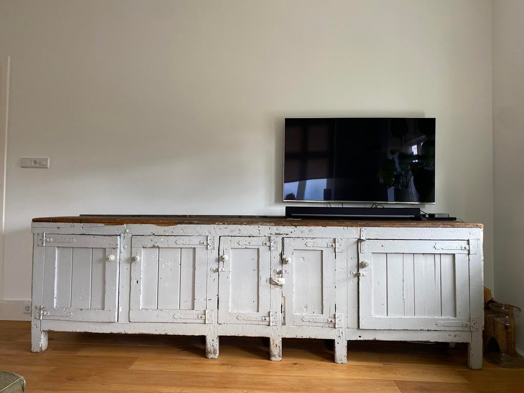 Uniek landelijk dressoir, brocante (TV) meubel, vintage kast, Ophalen, Gebruikt, Met deur(en), 200 cm of meer