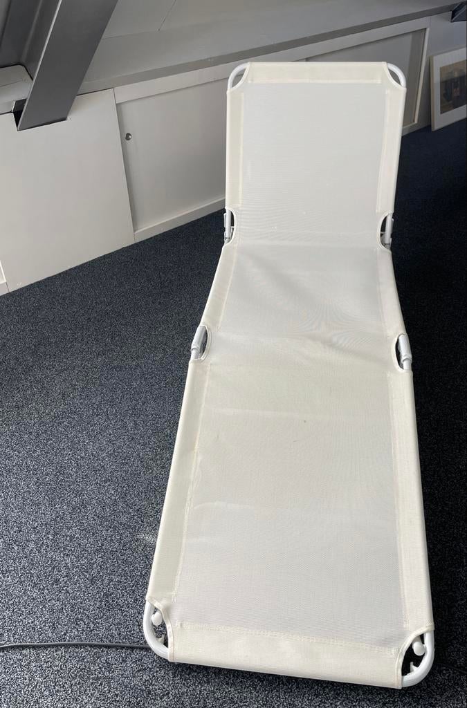 Wit ligbed, Ophalen, Gebruikt, Metaal, Inklapbaar