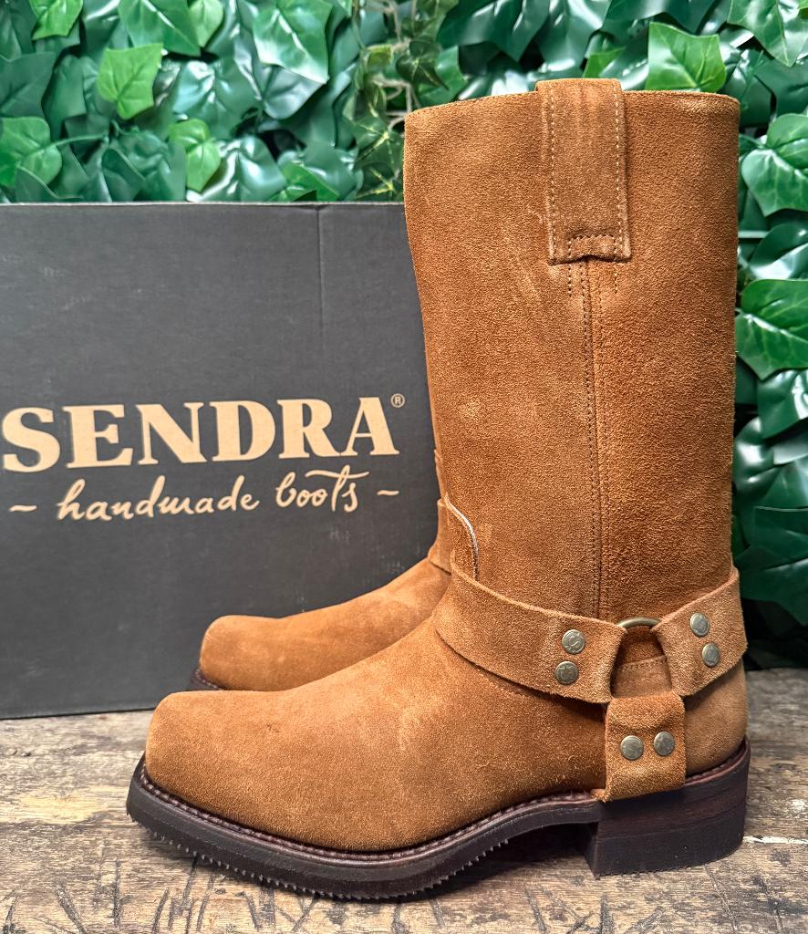 geweldig mooie suède  biker boots van sendra maat 41