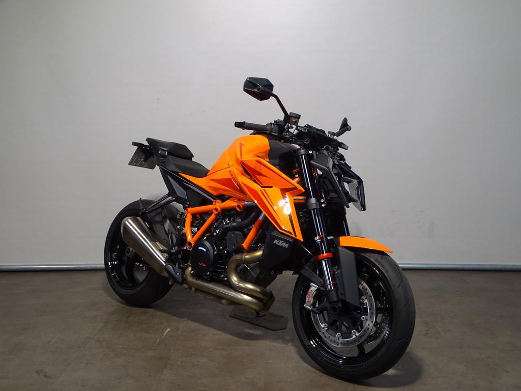 KTM 1390 SUPERDUKE R - foto 2