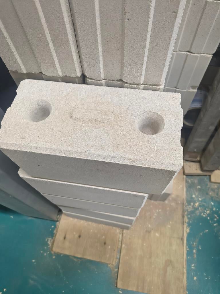 Kalkzandsteen met vellingkant, Ophalen, Kalkzandstenen